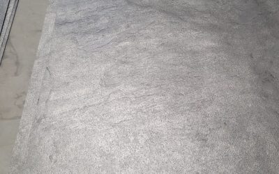 Fornir kamienny Silver Grey – elastyczna tapeta kamienna