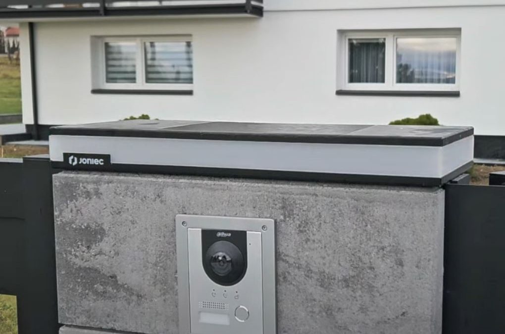 Lampa zamiast daszka na ogrodzenie – Led Block Multi Joniec