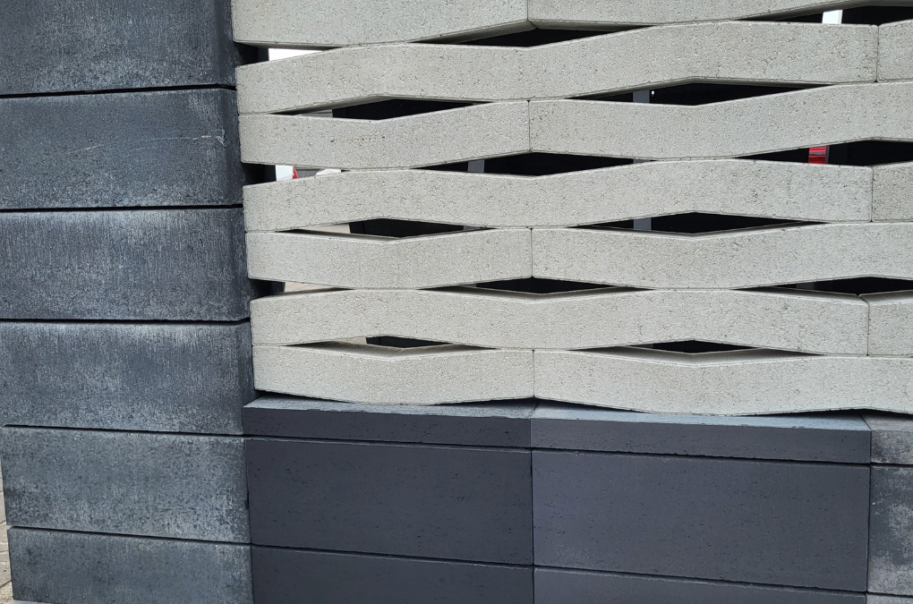 Gdzie kupić tanio pustaki ogrodzeniowe BH20 grafitowe Joniec?